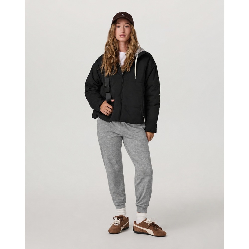 Vuori Women's Performance Jogger Pants Dreamknit Heather Grey Small